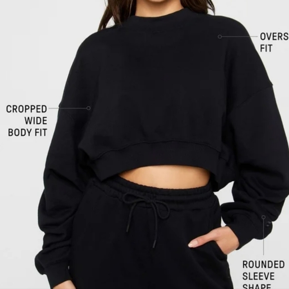 Zara Black Oversized Cropped Sweater - Picture 1 of 9